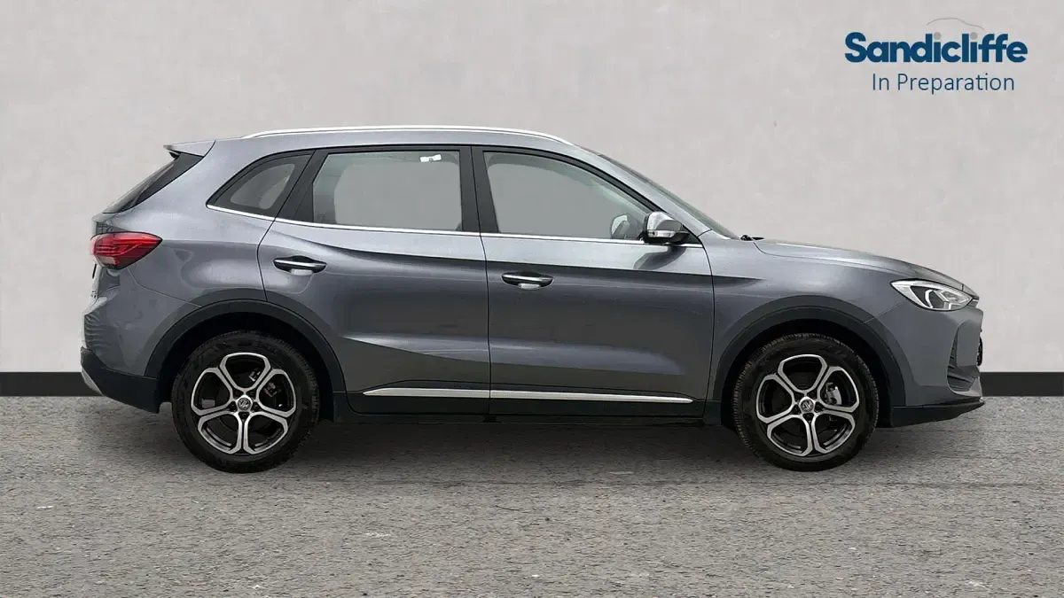 Used MG ZS SE 196 HP (144 kW) 2024 Metallic  hampstead grey SUV