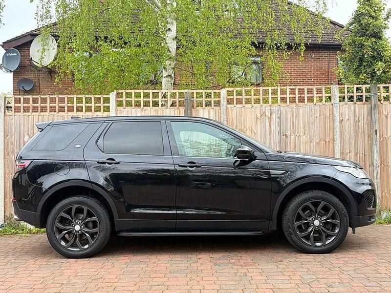 Used Land Rover Discovery Sport Landmark 180 HP (132 kW) 2019 Black SUV