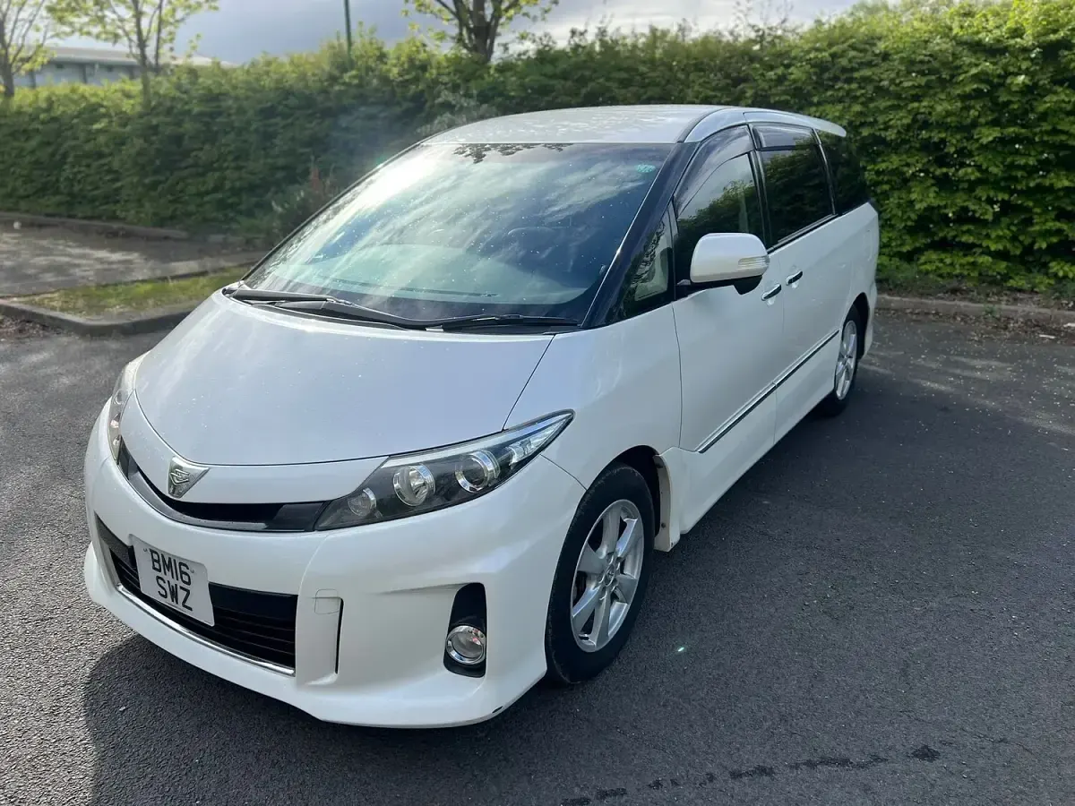 Used Toyota Estima 2025 White MPV