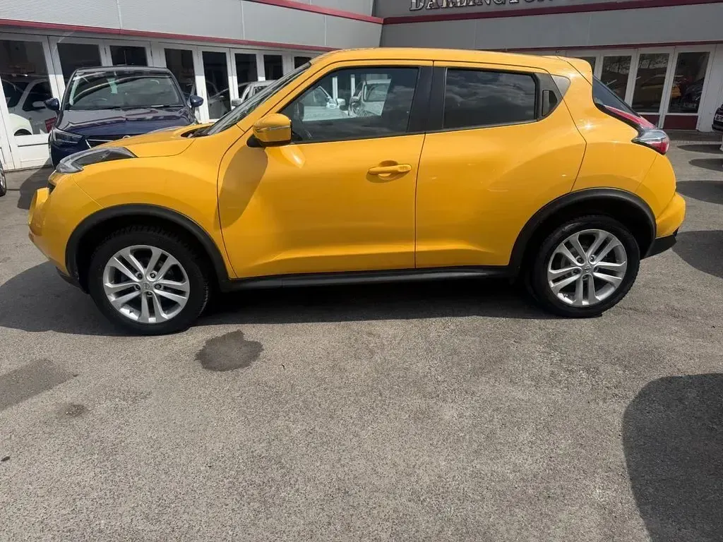 Used Nissan Juke Acenta Premium 115 HP (84 kW) 2014 Yellow SUV