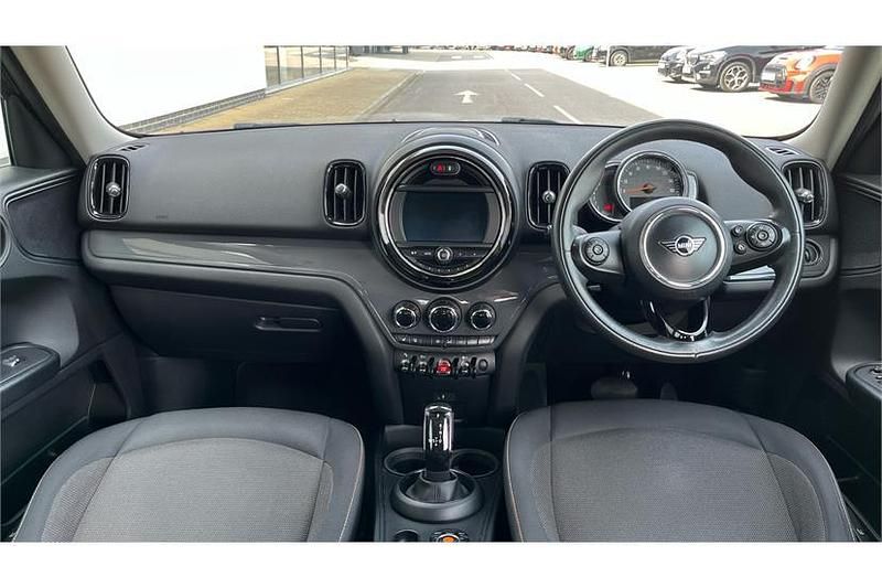 Used Mini Cooper Countryman Classic 136 HP (100 kW) 2019 Green SUV