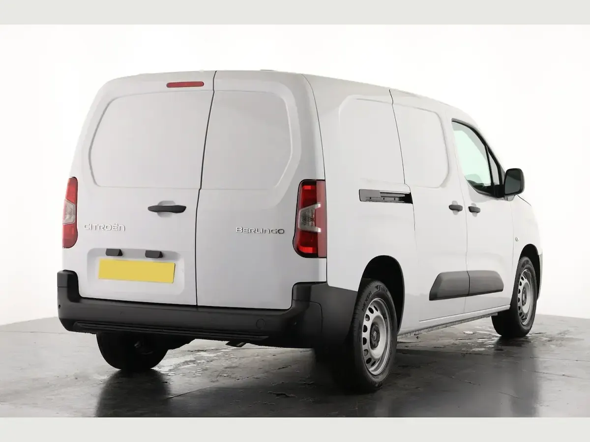 New Citroën Berlingo 100 HP (73 kW) 2026 White MPV