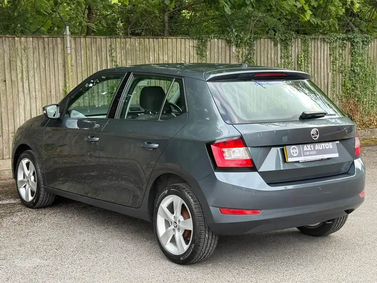 Used Skoda Fabia SE L 75 HP (55 kW) 2018 Grey Hatchback