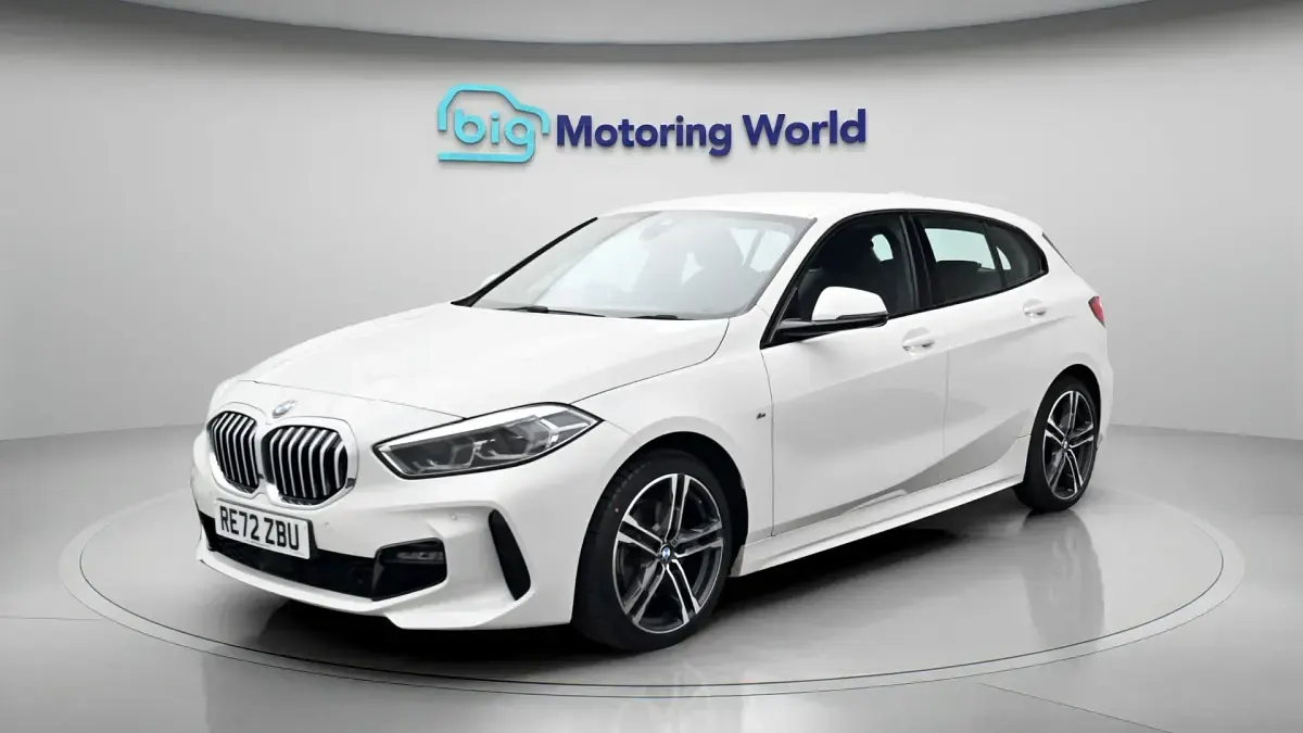 Used BMW 118 M Sport 136 HP (100 kW) 2022 White Hatchback