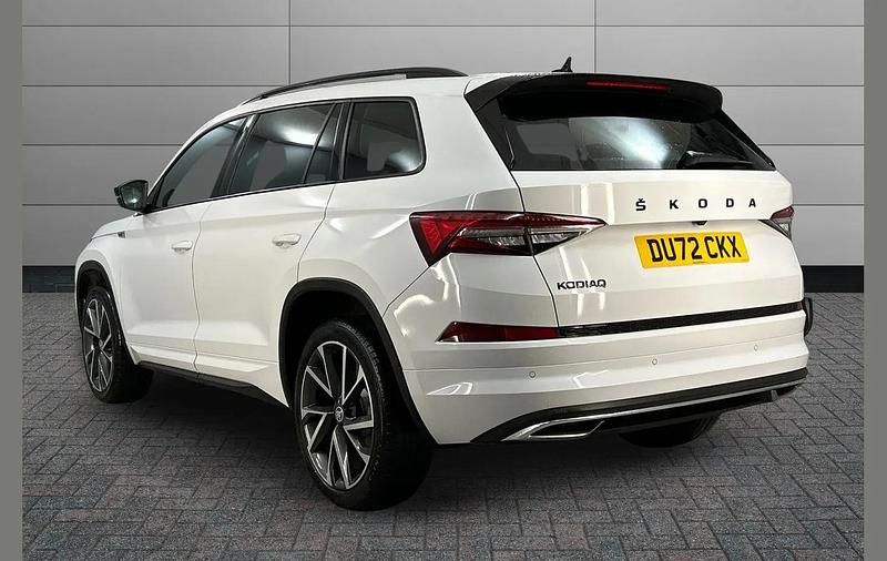 Used Skoda Kodiaq SportLine 147 HP (108 kW) 2022 Moon white metallic SUV