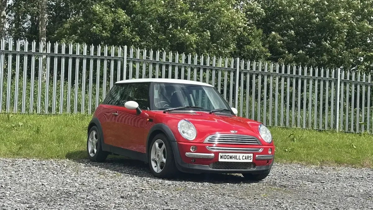 Used Mini Cooper Hatch 2003 Red Hatchback