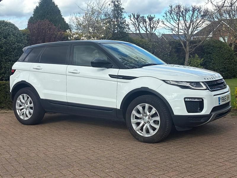 Used Land Rover Range Rover evoque SE 2016 White Estate