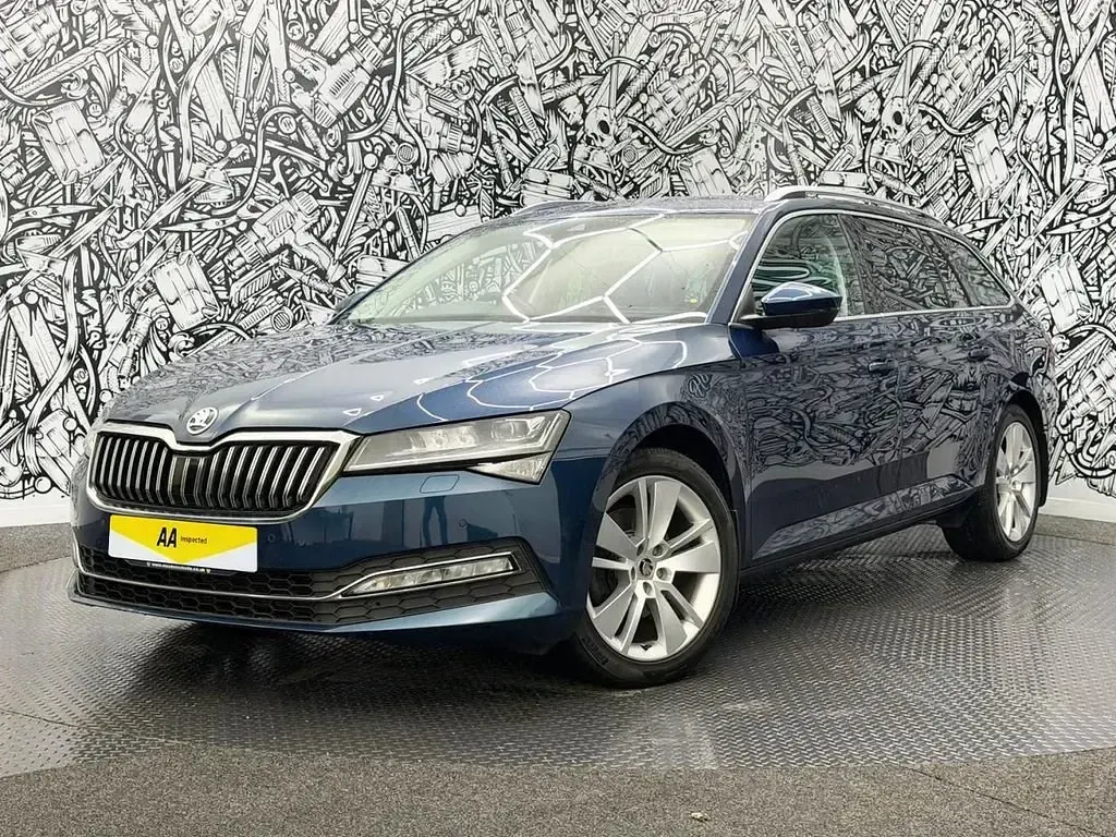 Usado Skoda Superb SE L 190 CV (139 kW) 2019 Azul Familiar