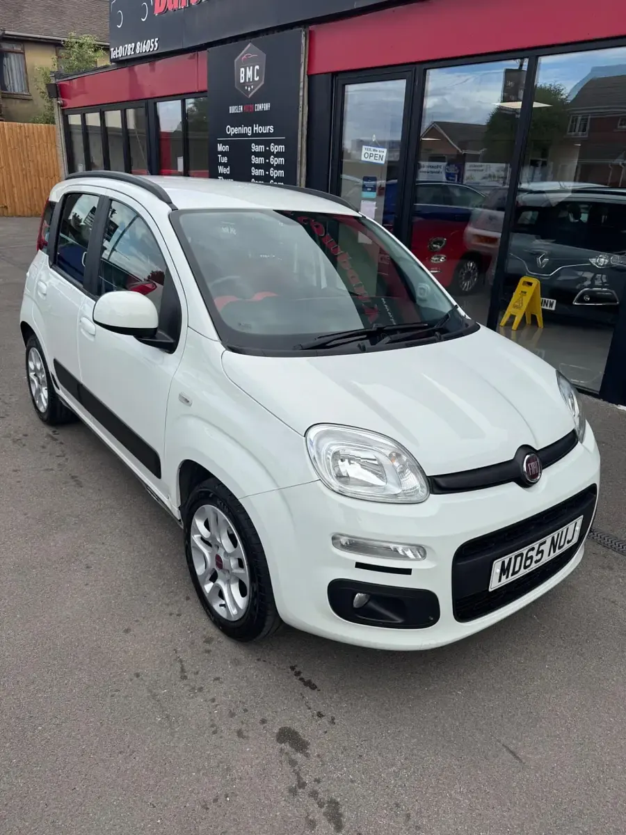 Used Fiat Panda Lounge 85 HP (62 kW) 2015 White Hatchback