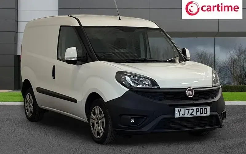 Used Fiat Doblò S 105 HP (77 kW) 2022 MPV