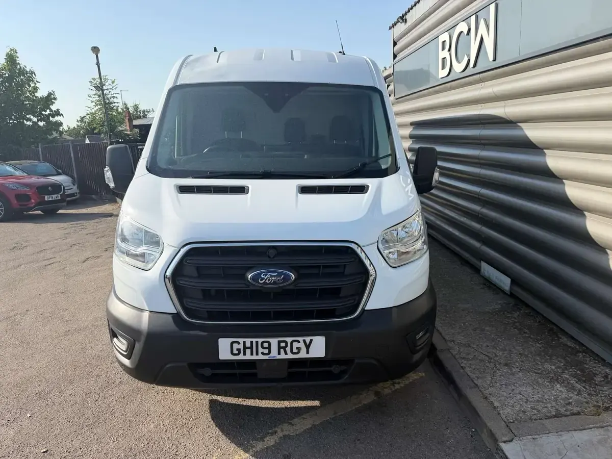 Used Ford Transit Trend 130 HP (95 kW) 2019 White Van