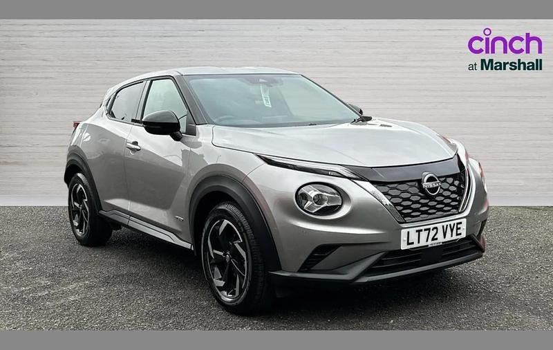 Used Nissan Juke N-Connecta 140 HP (102 kW) 2022 Silver SUV