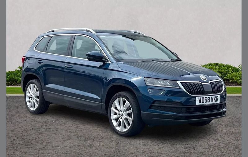 Blue Used 2019 Skoda Karoq SE L SUV | £17,819 (Fair price) - Image 1/3