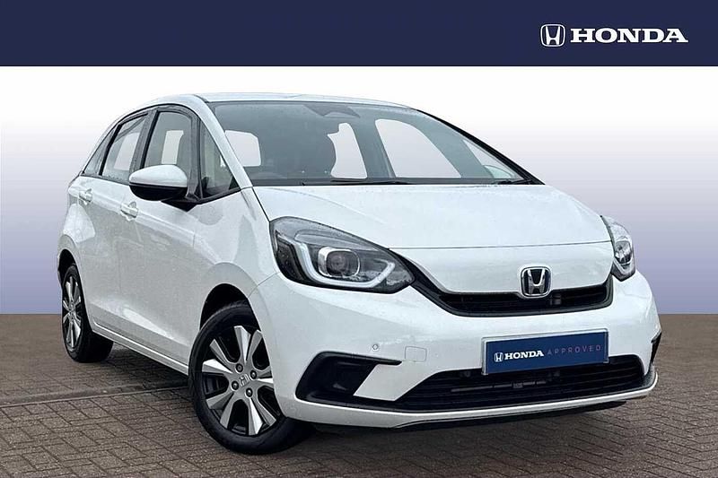 Used Honda Jazz Hybrid 109 HP (80 kW) 2019 White Hatchback