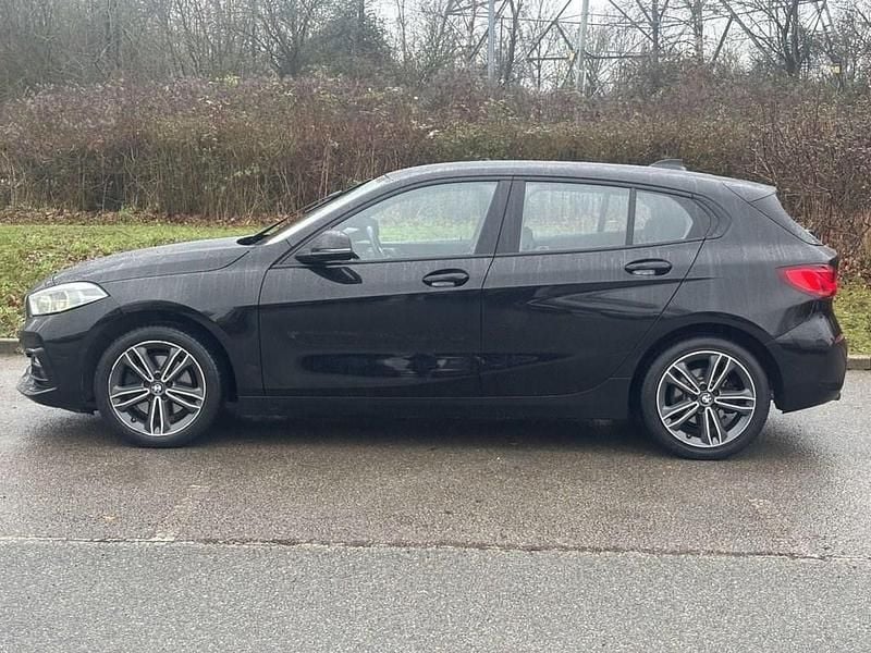 Used BMW 118 Sport Line 136 HP (100 kW) 2021 Black Hatchback
