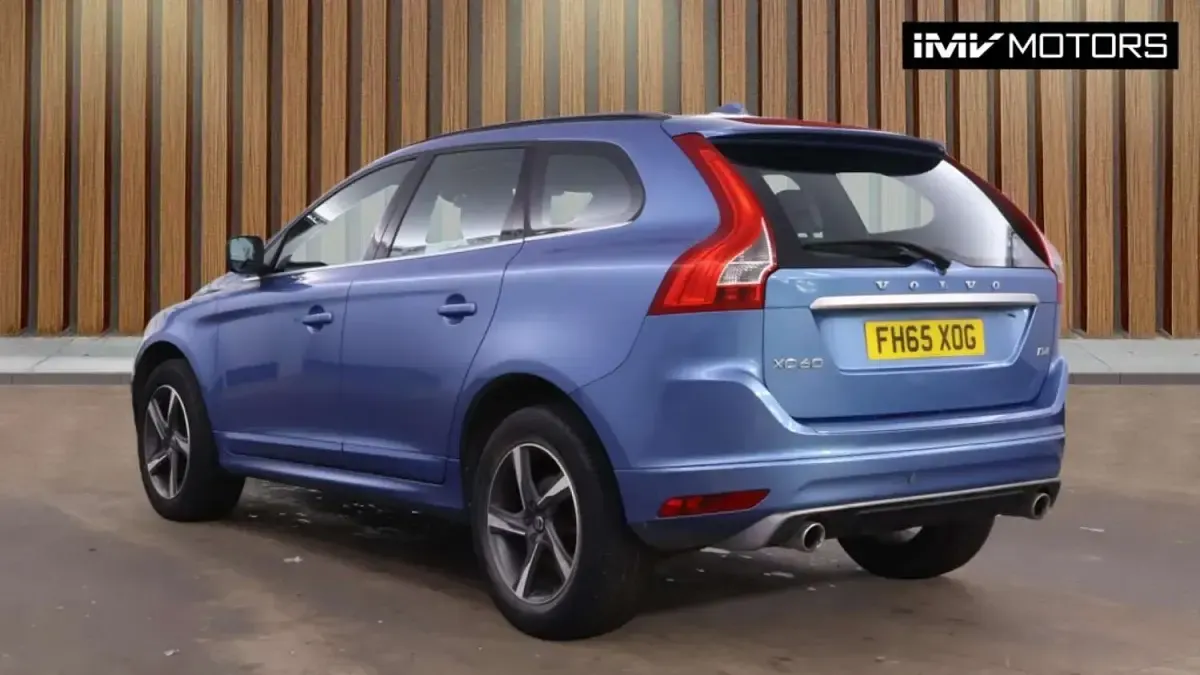 Used Volvo XC60 R-Design 190 HP (139 kW) 2016 Blue SUV