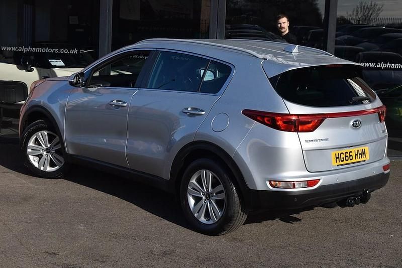 Used Kia Sportage 114 HP (83 kW) 2017 Silver SUV