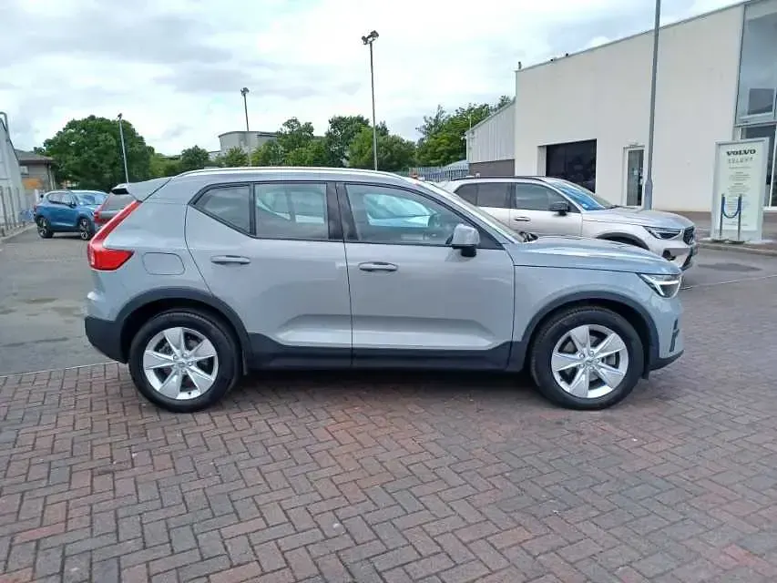 Used Volvo XC40 Core 161 HP (118 kW) 2024 SUV