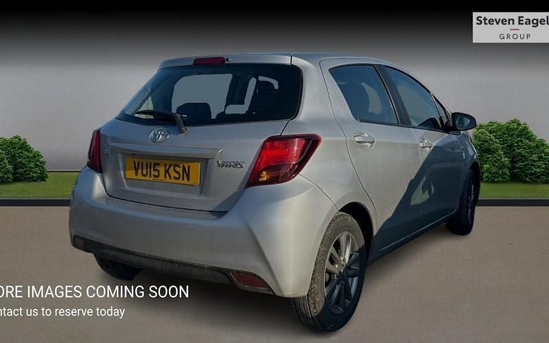 Used Toyota Yaris 99 HP (72 kW) 2016 Hatchback