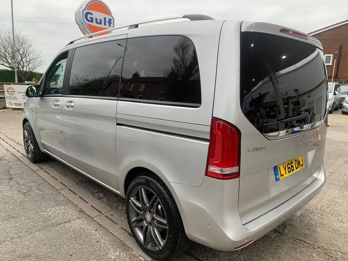 Used Mercedes V220 2017 Silver MPV