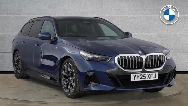 Used BMW 530e M Sport 295 HP (216 kW) 2025 Blue Estate