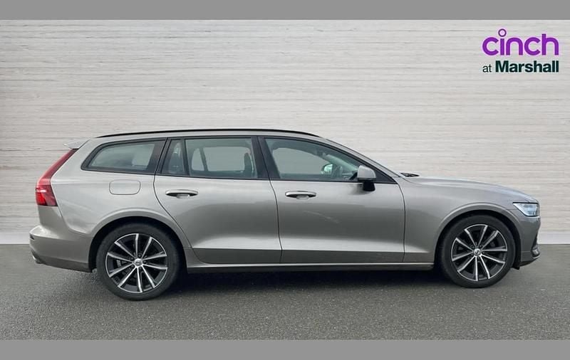 Used Volvo V60 Momentum 161 HP (118 kW) 2021 Grey Estate