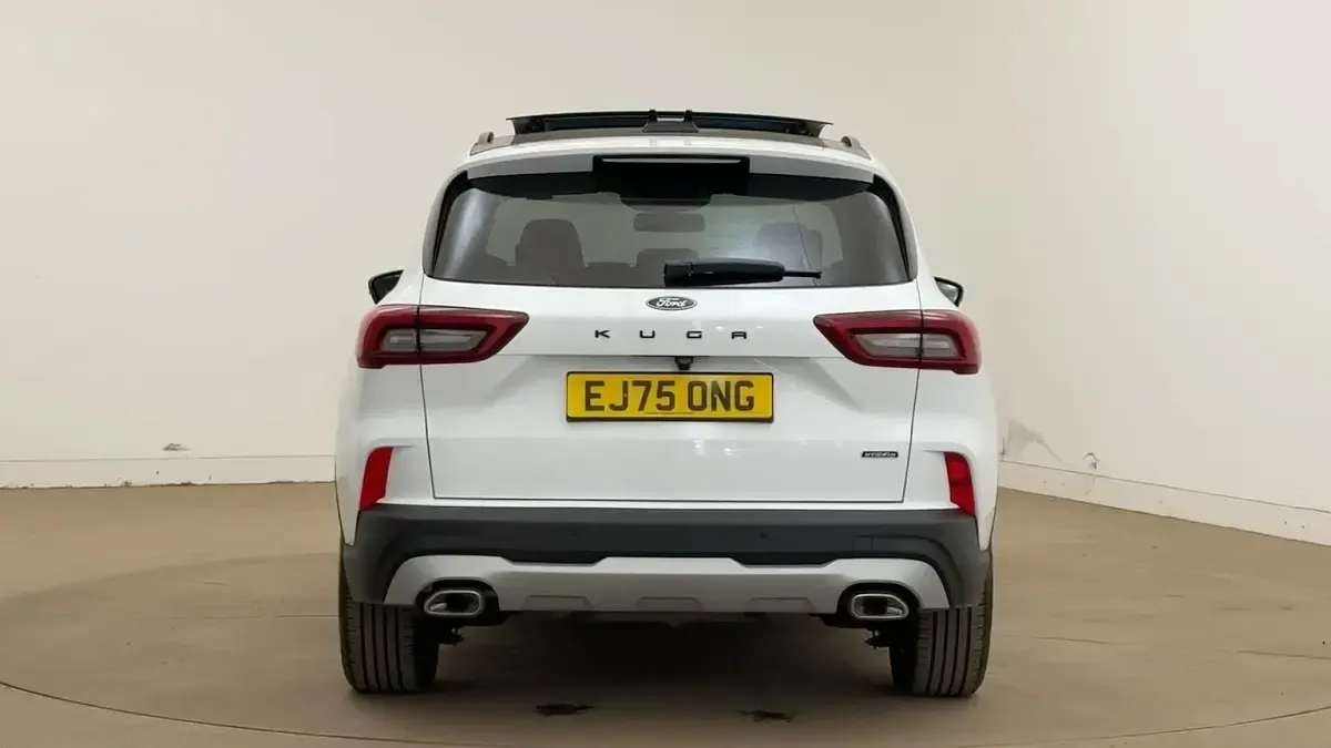 Usado Ford Kuga Active 243 HP (178 kW) 2025 Branco SUV