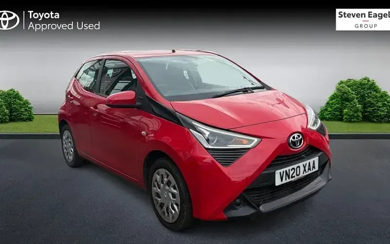 Used Toyota Aygo X-play 72 HP (52 kW) 2020 Hatchback