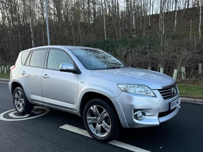 Silver Used 2011 Toyota RAV4 SR Estate | £4,995 (Fair price) - Image 1/4