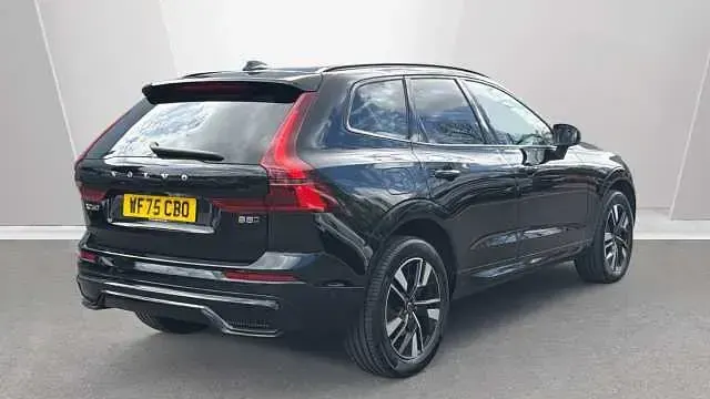 Usado Volvo XC60 Plus 250 HP (183 kW) 2026 SUV