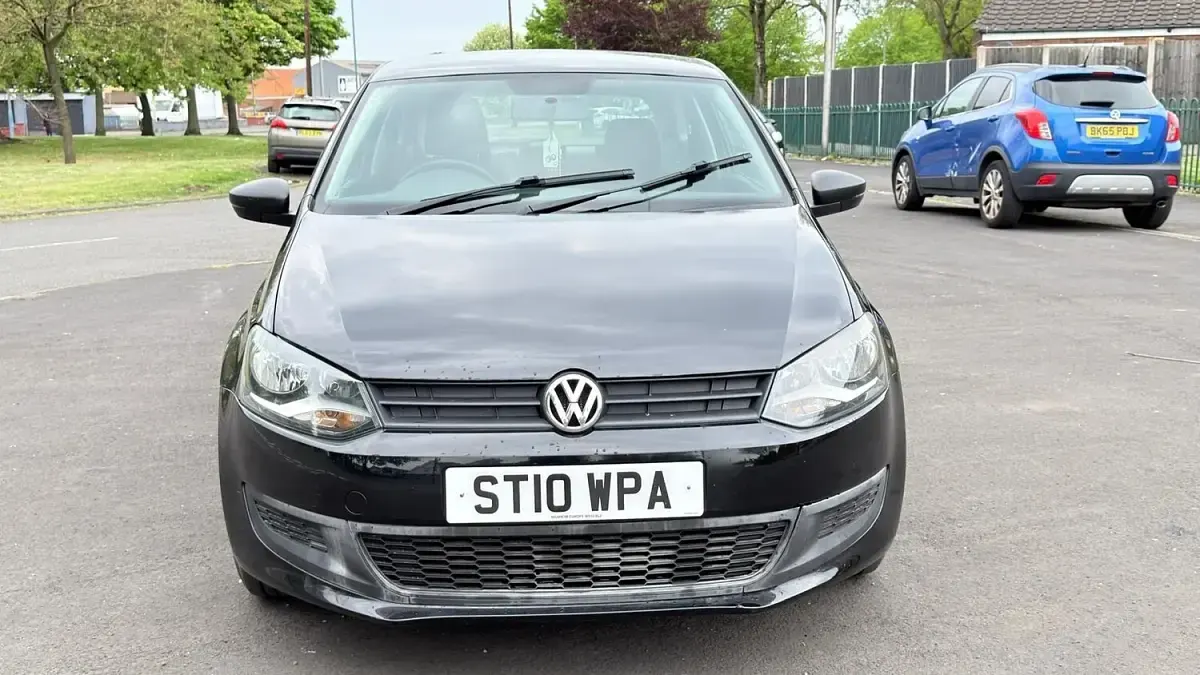 Used VW Polo S 70 HP (51 kW) 2010 Black Hatchback