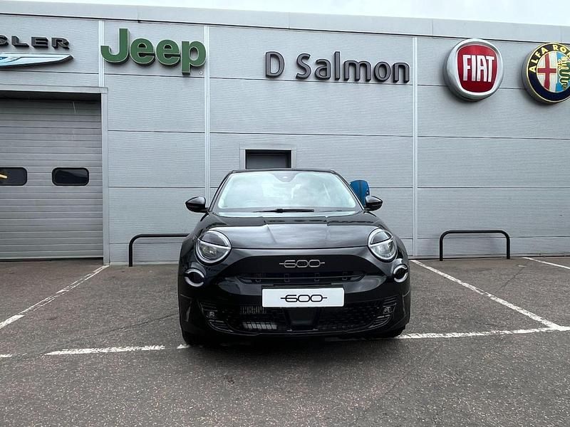 New Fiat 600 S 99 HP (72 kW) 2026 Black SUV
