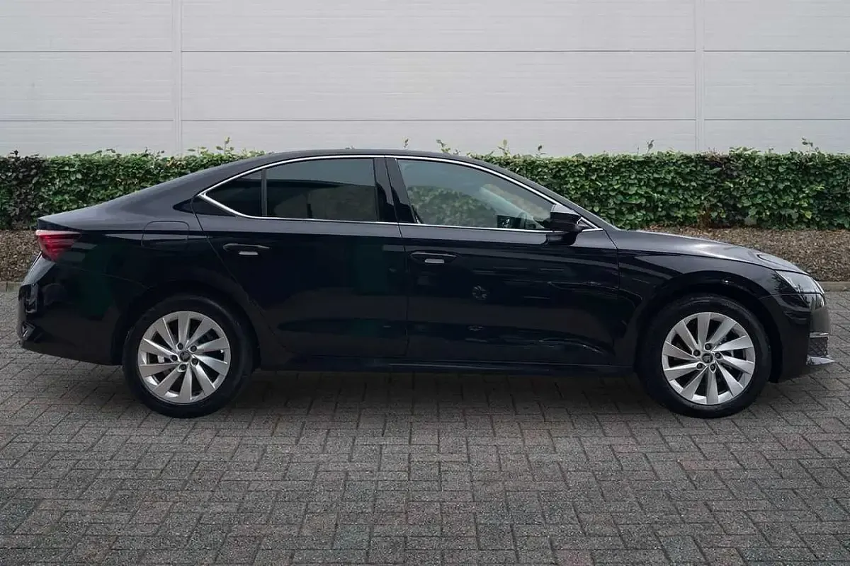 Used Skoda Octavia SE L 150 HP (110 kW) 2025 Black magic pearl effect Hatchback