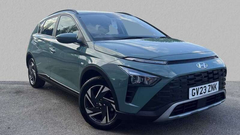 Green Used 2023 Hyundai Bayon SE SUV | £14,420 (Good price) - Image 1/4