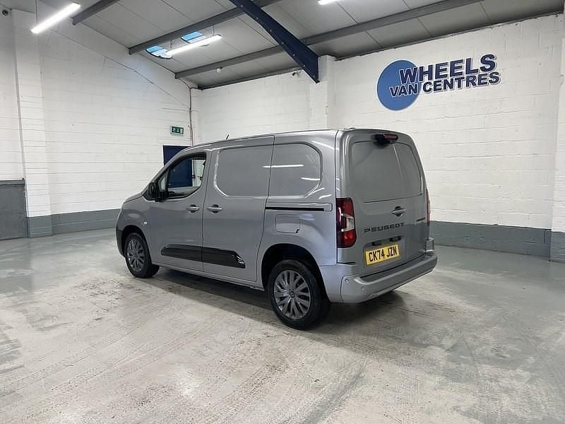 Used Peugeot Partner S 131 HP (96 kW) 2024 Grey MPV