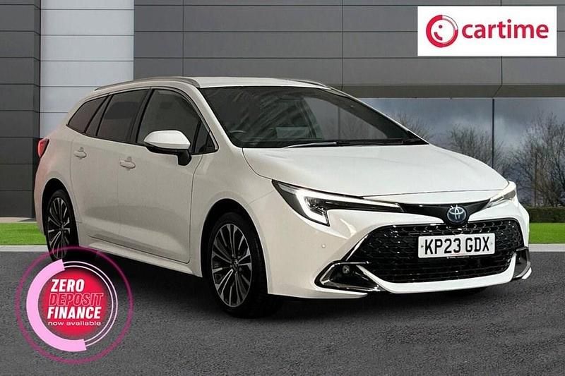 White Used 2023 Toyota Corolla Design Estate | £22,000 (Fair price) - Image 1/4