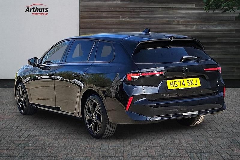 Used Vauxhall Astra S 130 HP (95 kW) 2024 Black Estate