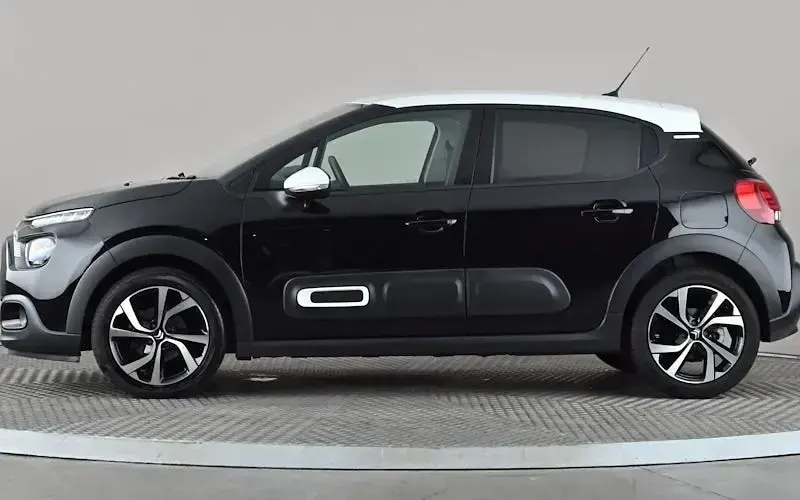 Used Citroën C3 PureTech 110 HP (80 kW) 2024 Black Hatchback