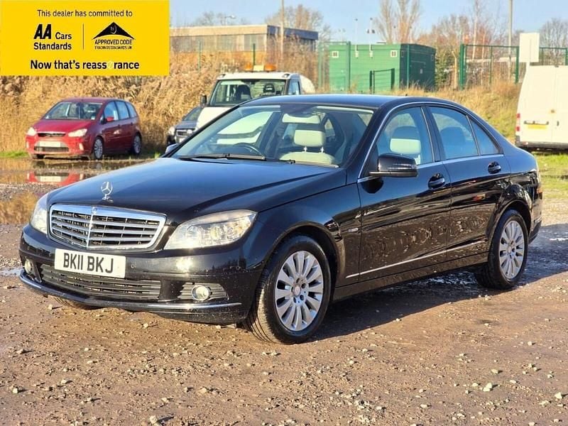 Used Mercedes C180 Elegance 156 HP (114 kW) 2011 Black Sedan