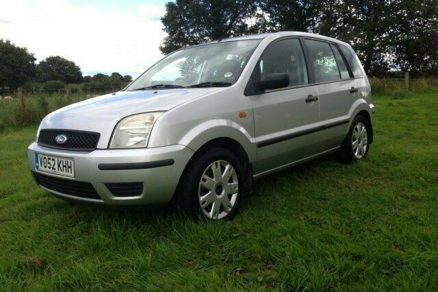 Used 2002 Ford Fusion Estate | £2,395 (A bit pricey) - Image 1/3