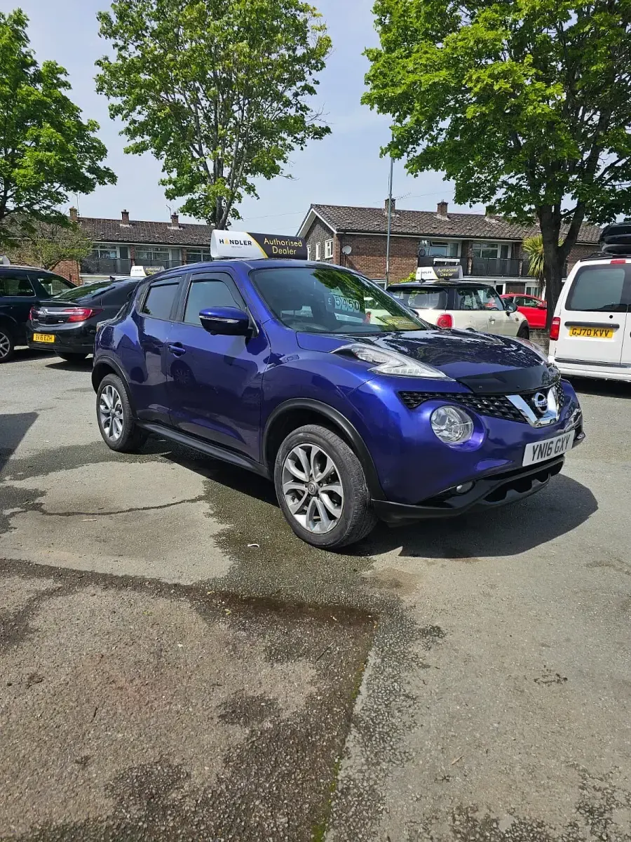 Used Nissan Juke Tekna 115 HP (84 kW) 2016 Blue SUV