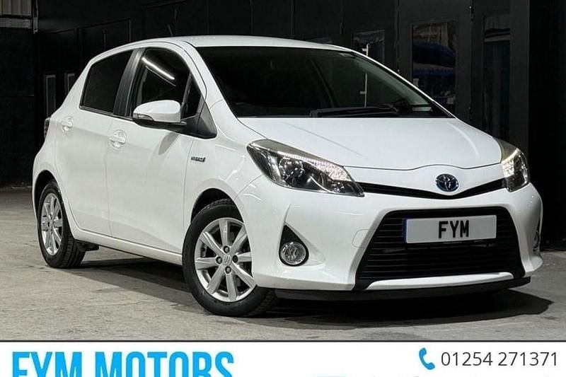 Used Toyota Yaris Hybrid T4 2013