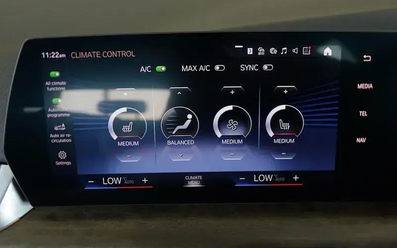 Used BMW 225 Active Tourer Luxury Line 245 HP (180 kW) 2023 Black MPV