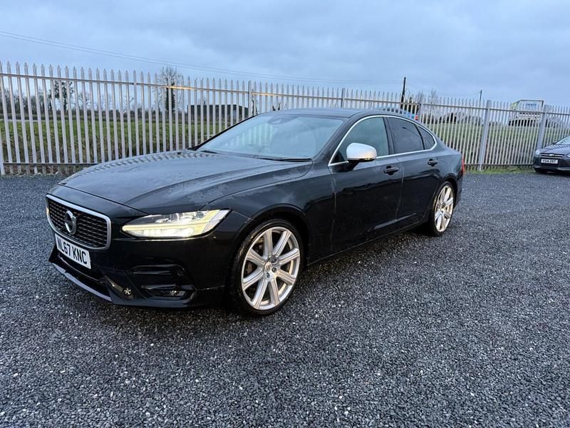 Used Volvo S90 R-Design 188 HP (138 kW) 2017 Black Sedan