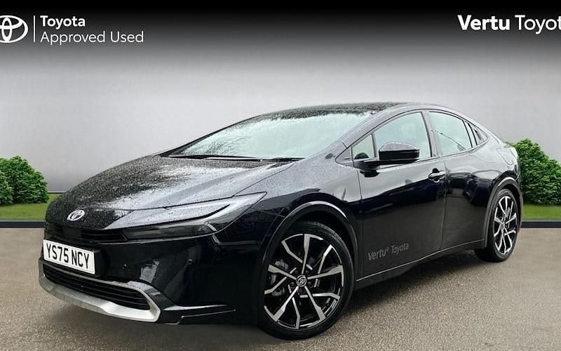 Used Toyota Prius 223 HP (164 kW) 2025 Black Hatchback
