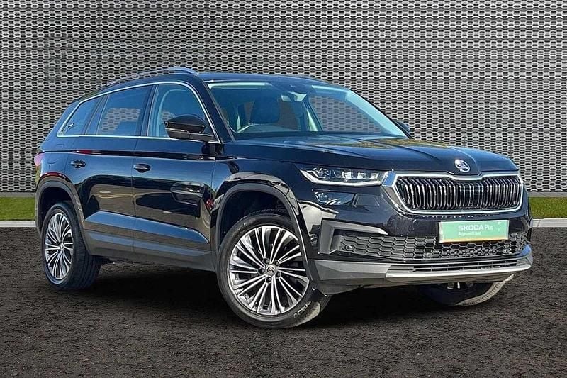 Black magic pearl effect Used 2023 Skoda Kodiaq SE L Executive SUV | £25,521 (Good price) - Image 1/4
