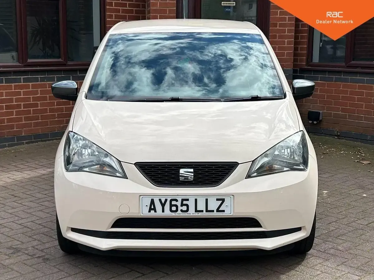 Usado Seat Mii 2015 Bege Citadino