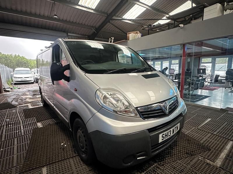Silver Used 2013 Vauxhall Vivaro MPV | £2,995 (Super price) - Image 1/4