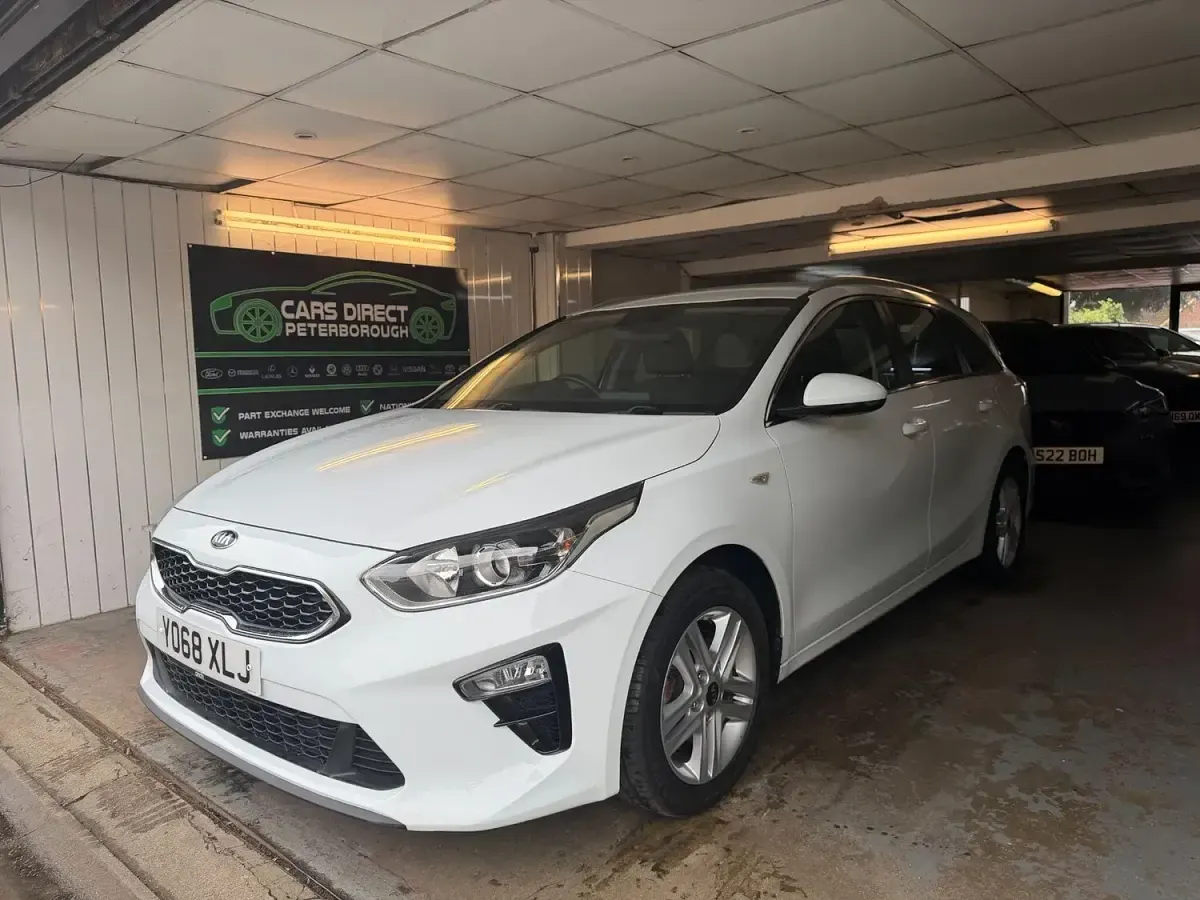 Used Kia Ceed Sportswagon 114 HP (83 kW) 2019 White Estate