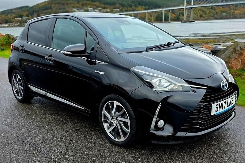 Used 2017 Toyota Yaris Hybrid | £10,995 (Fair price) - Image 1/1